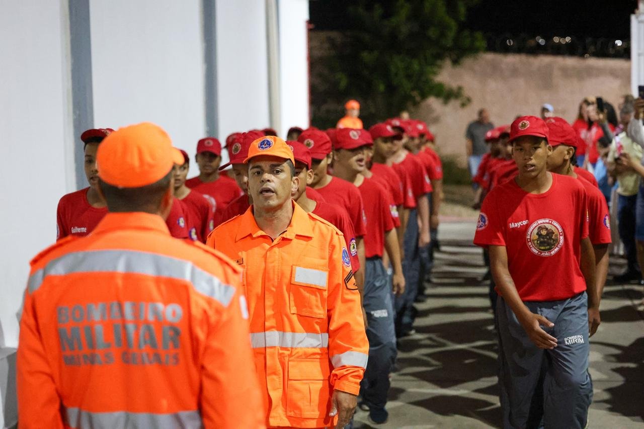 Corpo de Bombeiros forma primeira turma do Projeto Bombeiro Mirim em João Monlevade. Foto: Rafael Guedes