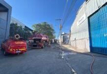 Incêndio atinge galpão com 150 toneladas de borracha em Betim, na Grande BH; veja fotos