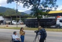 Acidente mata cinegrafista e fere repórter da Band que faziam reportagem na BR-381